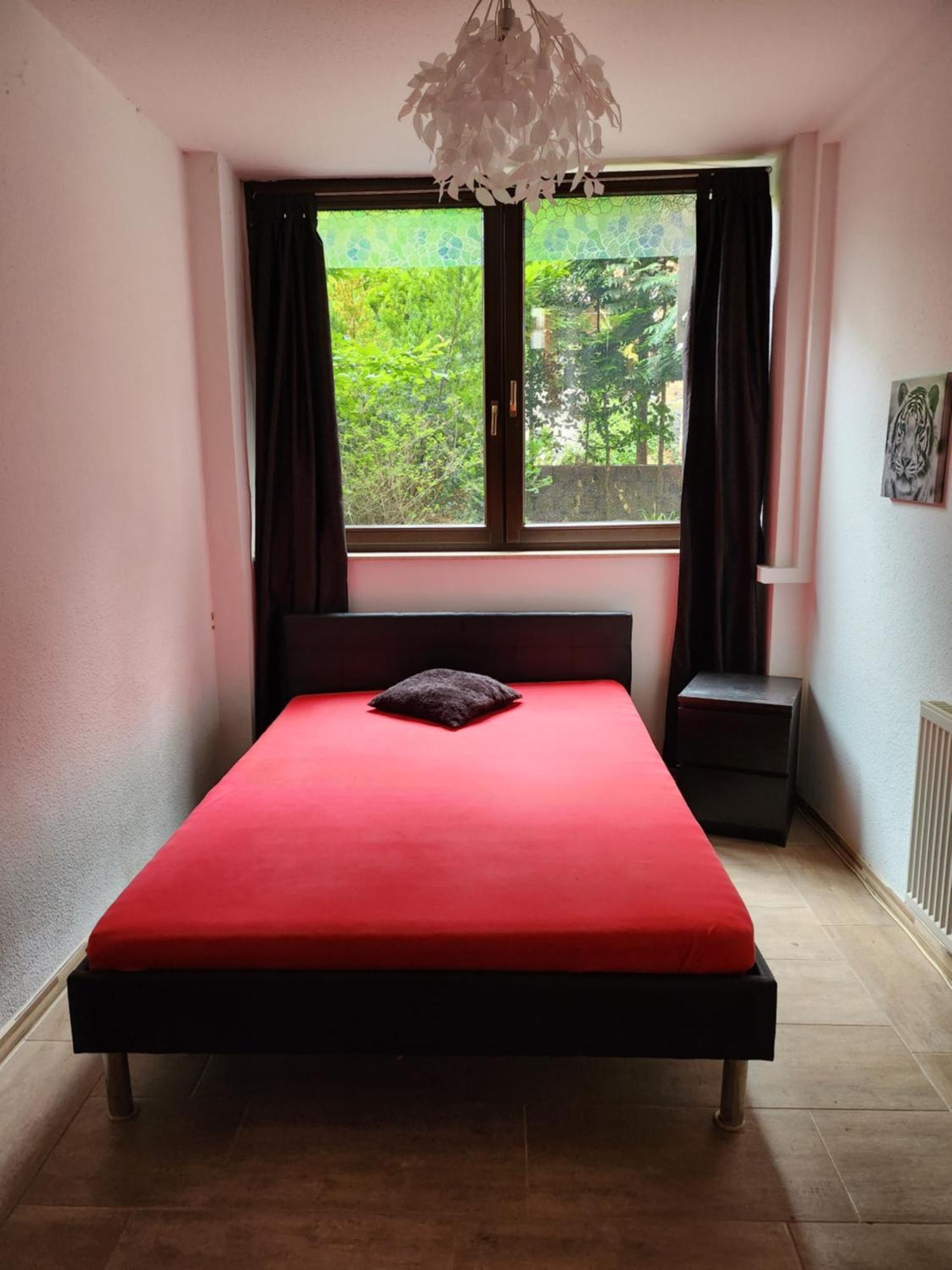 Halle, Top -Preise, 79 Qm Sd Fewo, Eg, Wahlweise Mit 1- 3 Dz, Tv Lounge, Kueche, Bad Wc Einfach Und Gut, Langzeitmieter Vb Preise Halle  Kültér fotó