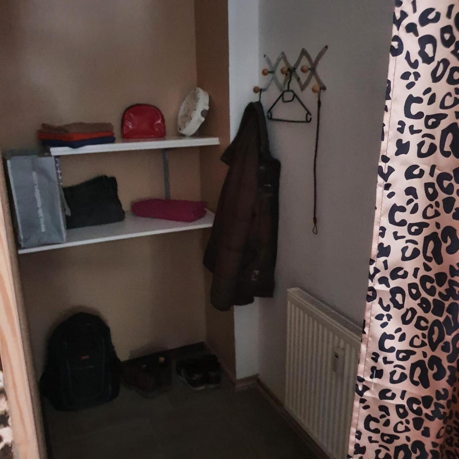 Halle, Top -Preise, 79 Qm Sd Fewo, Eg, Wahlweise Mit 1- 3 Dz, Tv Lounge, Kueche, Bad Wc Einfach Und Gut, Langzeitmieter Vb Preise Halle  Kültér fotó